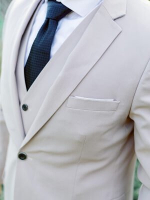 beige_off_white_3_piece_suit_doubke_button_suit_notch_lapel_with_four_button_standard_vest_front_view_closed_vest.jpg
